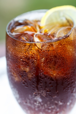 Soda Ages Body as Much as SMOKING – Cutting 4 Years?