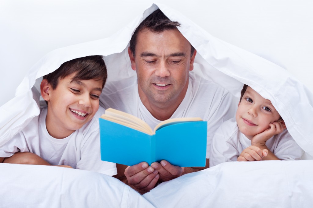 6 Reasons Why Reading to a Child is Imperative