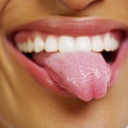 5 Benefits of Tongue Scraping