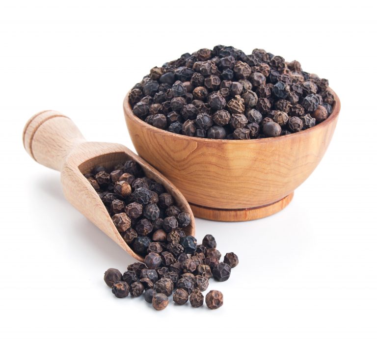 6 Surprising Health Benefits of Black Pepper