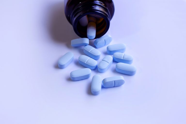 HIV Drugs May Help Stop Macular Degeneration
