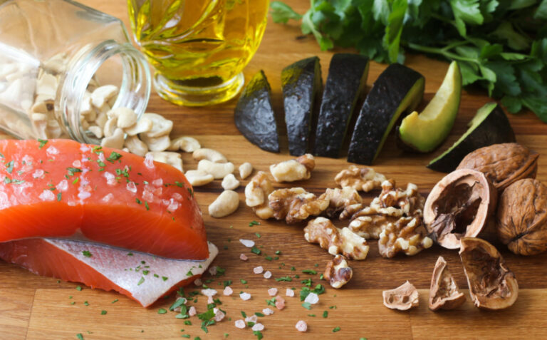 Prevent Macular Degeneration with an Anti-inflammatory Diet 